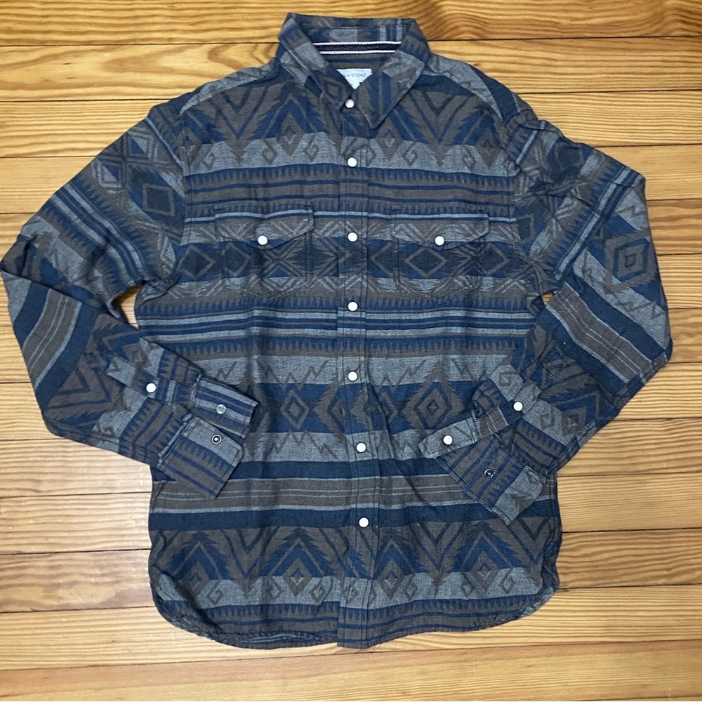 Sun Stone Men’s S button down shirt w pockets